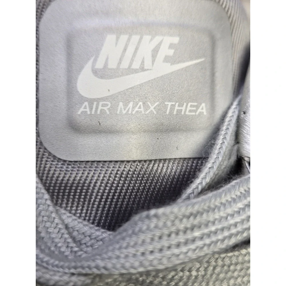 Nike Air Max Thea Silver Metalic Sneaker Shoe  819640-001 70s‎ retro futuristic